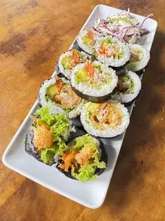 Hình ảnh Kimbap Gà Chip Giòn Tan