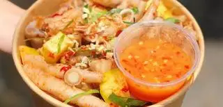 Chân Gà Sốt Thái rút xương - 45.000 ₫ tại Chân Gà Sốt Thái - Nguyễn Văn Nghi