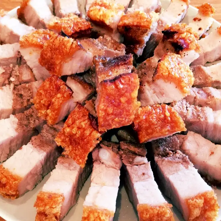 heo quay mua thêm - 35.000 ₫ tại Bún Mắm, Bún Thái & Bún Nước Lèo - Lê Văn Lương