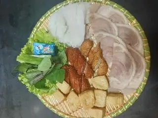 Hình ảnh Bún đậu thịt nem chua