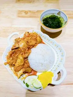 Hình ảnh Cơm gà xào Phô mai (Best seller)