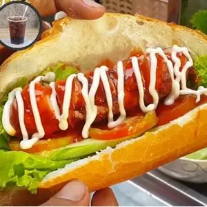 Combo bánh mì xúc xích - 1 ly nước - 34.000 ₫ tại Hello Burger - Hamburger & Bánh Mì - Điện Biên Phủ