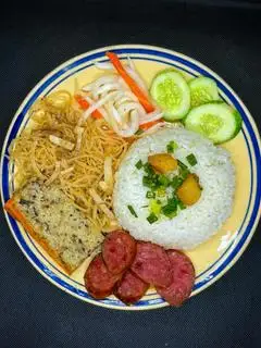 Bì Chả Lạp Xưởng  - 54.000 ₫ tại Cơm Tấm Hợp Phong - Hồ Hảo Hớn