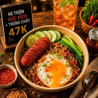 Hình ảnh Mì trộn xúc xích + trứng chảy (Chưa Kèm Súp)