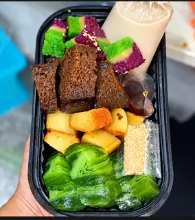 Hình ảnh Set 28 (Bò nướng - Đúc - Xôi - Đậu + Cốt dừa