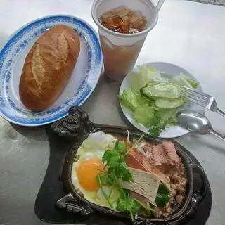 Hình ảnh Bò số 2 - trứng nem chả xúc xích