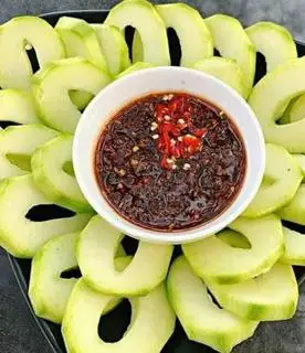 xoài non ko gọt vỏ cắt miếng tặng hủ mắm ruốc nhỏ  - 95.000 ₫ tại Trái Cây Cắt Sẵn - Ăn Vặt Nhà Cherry - Tân Mỹ