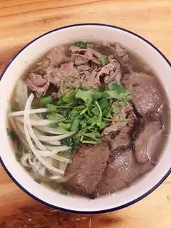 Hình ảnh phở tái chín 
