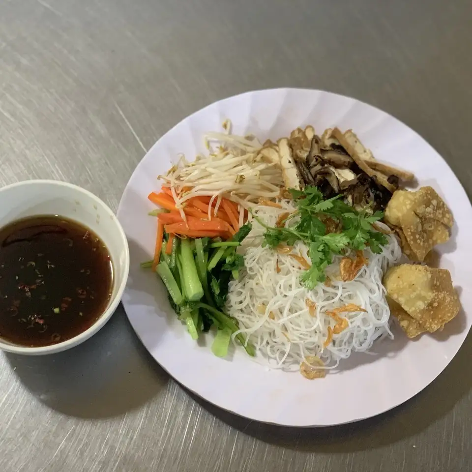 Bánh gạo xào chay - 33.000 ₫ tại Hủ Tiếu Chay 111 - Bông Sao