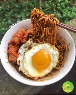 Hình ảnh mì tương đen trộn