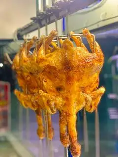 Gà nướng gia truyền ( tặng full rau ăn kèm) - 220.000 ₫ tại Gà Nướng Quỳnh Như - Cách Mạng Tháng 8
