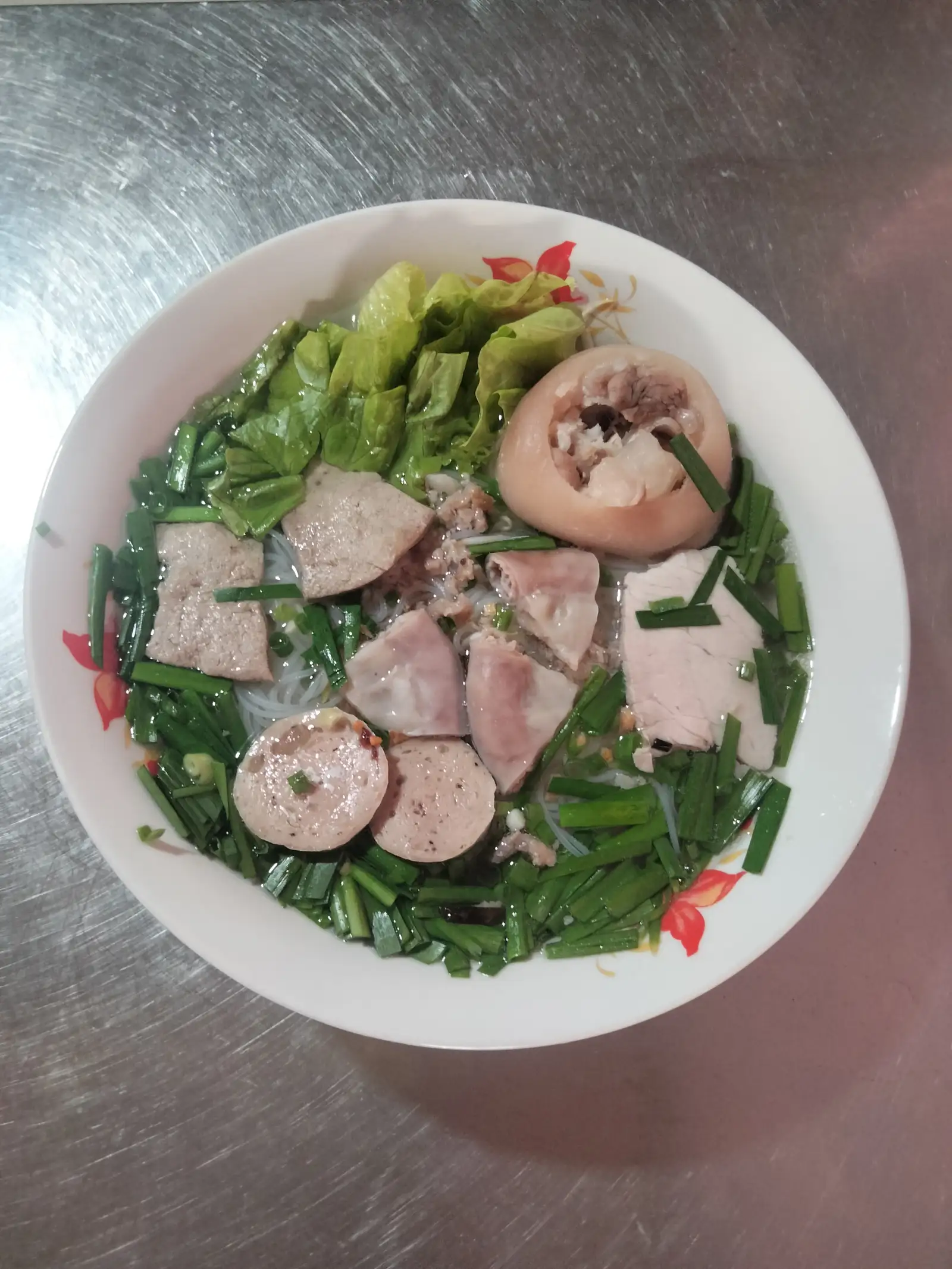 hủ tiếu giò thập cẩm (khô) hoặc (nước) khách chọn  - 48.000 ₫ tại Bún Riêu, Hủ Tiếu & Bánh Canh - Quán Kiều - An Dương Vương