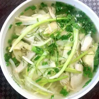 Hình ảnh Phở gà đùi