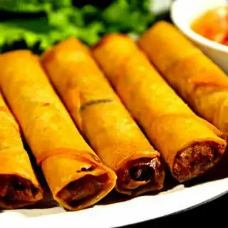 Chả giò - 10.000 ₫ tại Thiên Kim - Bún Thịt Nướng & Cá Viên Chiên - Võ Văn Kiệt