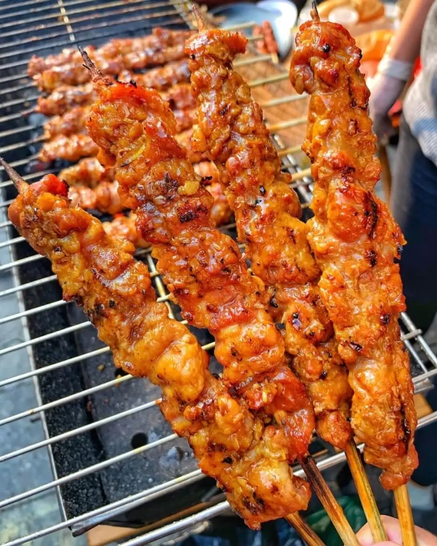 THỊT XIÊN NƯỚNG MẬT ONG (2 xiên) - 36.000 ₫ tại BaoCheese - Bánh Bao Phô Mai Thịt Xiên Nướng - Cách Mạng Tháng 8
