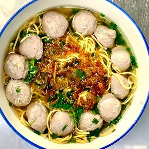 Mì trứng bò viên (đã bao gồm tô lớn muỗng đũa) - 60.000 ₫ tại Phở Anh - Phở & Hủ Tiếu - Trần Đình Xu
