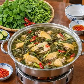 Hình ảnh lẩu gà lá giang nhỏ
