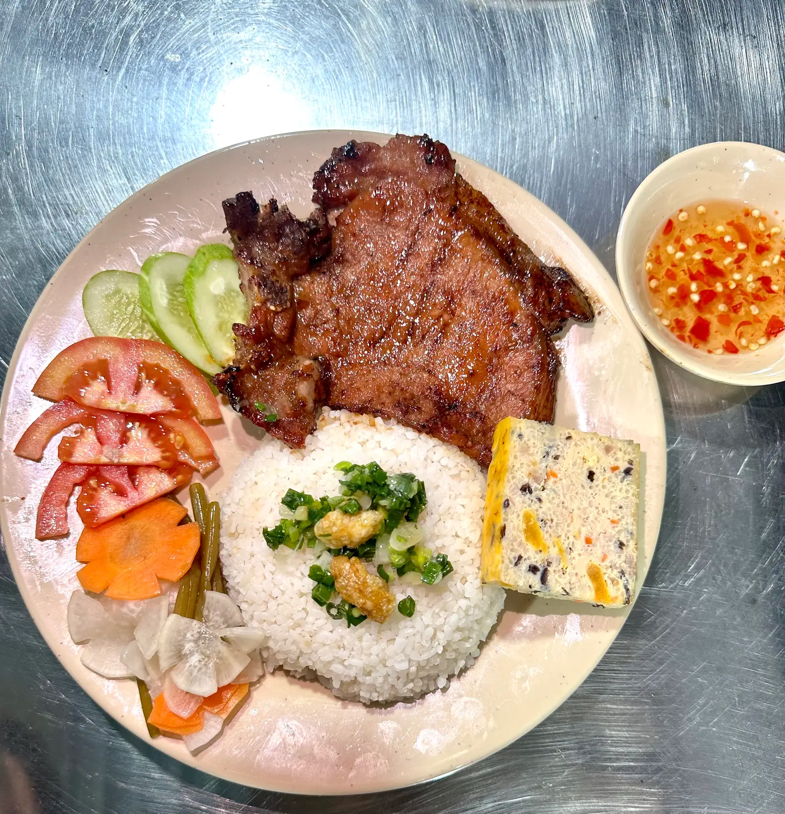 Cơm tấm sườn - chả - 58.000 ₫ tại Cơm Tấm Vân - Phạm Thế Hiển