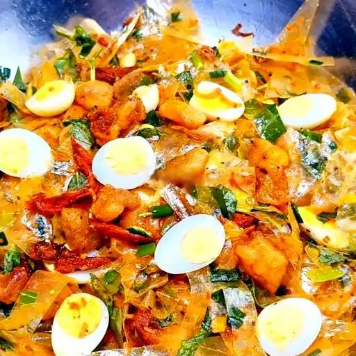 Bánh tráng sợi trộn tóp mỡ  - 46.000 ₫ tại Ny & Nu - Bánh Tráng Trộn - Phan Đăng Lưu
