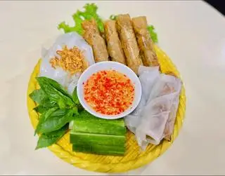 Bánh mướt ram Hà Tĩnh - 57.000 ₫ tại DoTa Food - Ram & Bánh Mướt Hà Tĩnh - Huỳnh Tấn Phát
