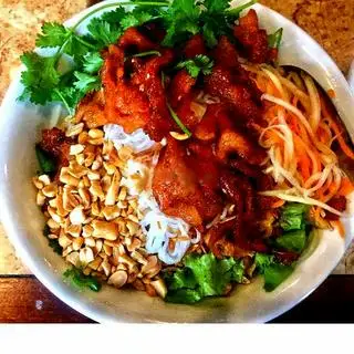 Bún nem nướng - chả giò - 45.000 ₫ tại Thiên Kim - Bún Thịt Nướng & Cá Viên Chiên - Võ Văn Kiệt