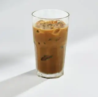 Cà phê sữa  - 32.000 ₫ tại Chiu - Cà Phê & Trà - Nguyễn Gia Trí