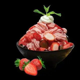 Bingsu dâu tươi - 79.000 ₫ tại Pooh Bingsu & Dessert - Cà Phê & Trà - Đường Số 3