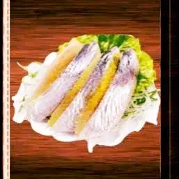 Hình ảnh Cá trích ép trứng sashimi