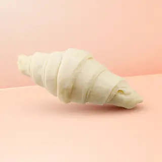 Croissant - Bánh Sừng Bò - 96.000 ₫ tại Sugar Town - Bánh Ngọt & Trà - Khánh Hội