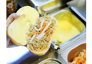 Bánh mì gà - 42.000 ₫ tại 186 Bánh Mì Gà & Trà - Trần Phú