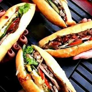 Hình ảnh Bánh Mì Hội An Thập Cẩm