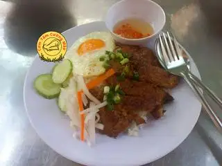 Cơm tấm sườn ốp la - 65.000 ₫ tại Cơm Tấm Cường Mập - Nguyễn Thị Xiếu