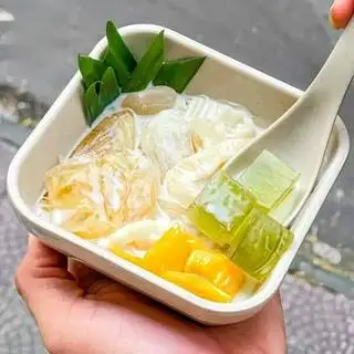 Hình ảnh Chè dừa non thốt nốt