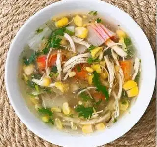 Hình ảnh Súp gà nấm thanh cua
