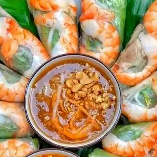 Gỏi cuốn - 8.000 ₫ tại Quỳnh Như - Bò Lá Lốt & Bún Thịt Nướng - Đường 49