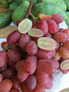 Hình ảnh Nho tím không hạt tráng miệng