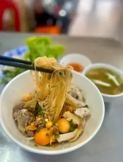 Miến trộn gà xé - 55.000 ₫ tại Thuỷ 24 - Miến, Cháo & Gỏi Gà Ta - Đặng Chất