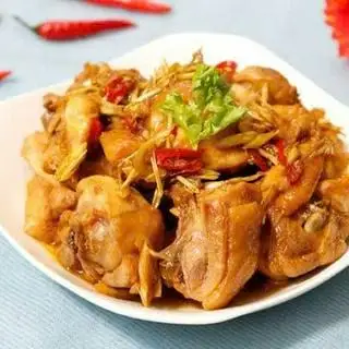 Cơm gà kho xả ớt  - 55.000 ₫ tại CƠM VĂN PHÒNG & NƯỚC ÉP - QUÁN A LÝ - Bình Trưng