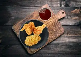 5 Miếng Gà Rán Sốt GV (Không Cay) + Củ Cải - 207.900 ₫ tại Gà Rán Oppa Chicken - Nguyễn Văn Giai