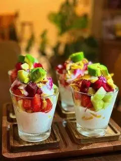 Hình ảnh Sữa chua trái cây 4 mùa