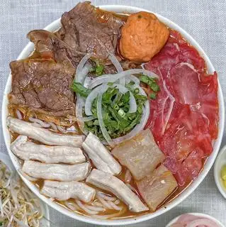 BÚN ĐẶC BIỆT TUỶ BÒ - 95.000 ₫ tại Bún Bò Bếp Ông Cậu - Võ Thị Sáu