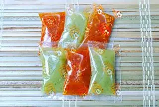 Hình ảnh 2 Gói nước chấm cay & Không cay