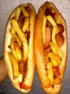 Hình ảnh Bánh Mỳ Nem Khoai Xúc Xích