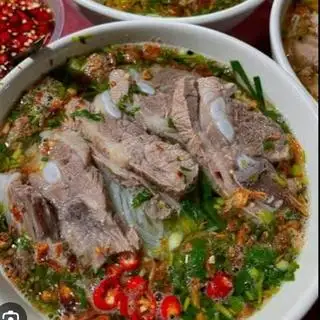 Hủ tiếu mì xương sụn khô - nước - 55.000 ₫ tại Mẹ Thịnh - Bánh Canh & Hủ Tiếu - Bùi Minh Trực