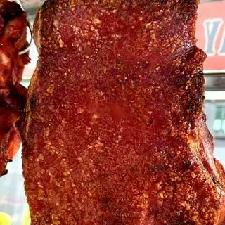 Heo quay nửa kg - 200.000 ₫ tại Bánh Mì Heo Quay & Bánh Hỏi Heo Quay Rita - Cách Mạng Tháng Tám
