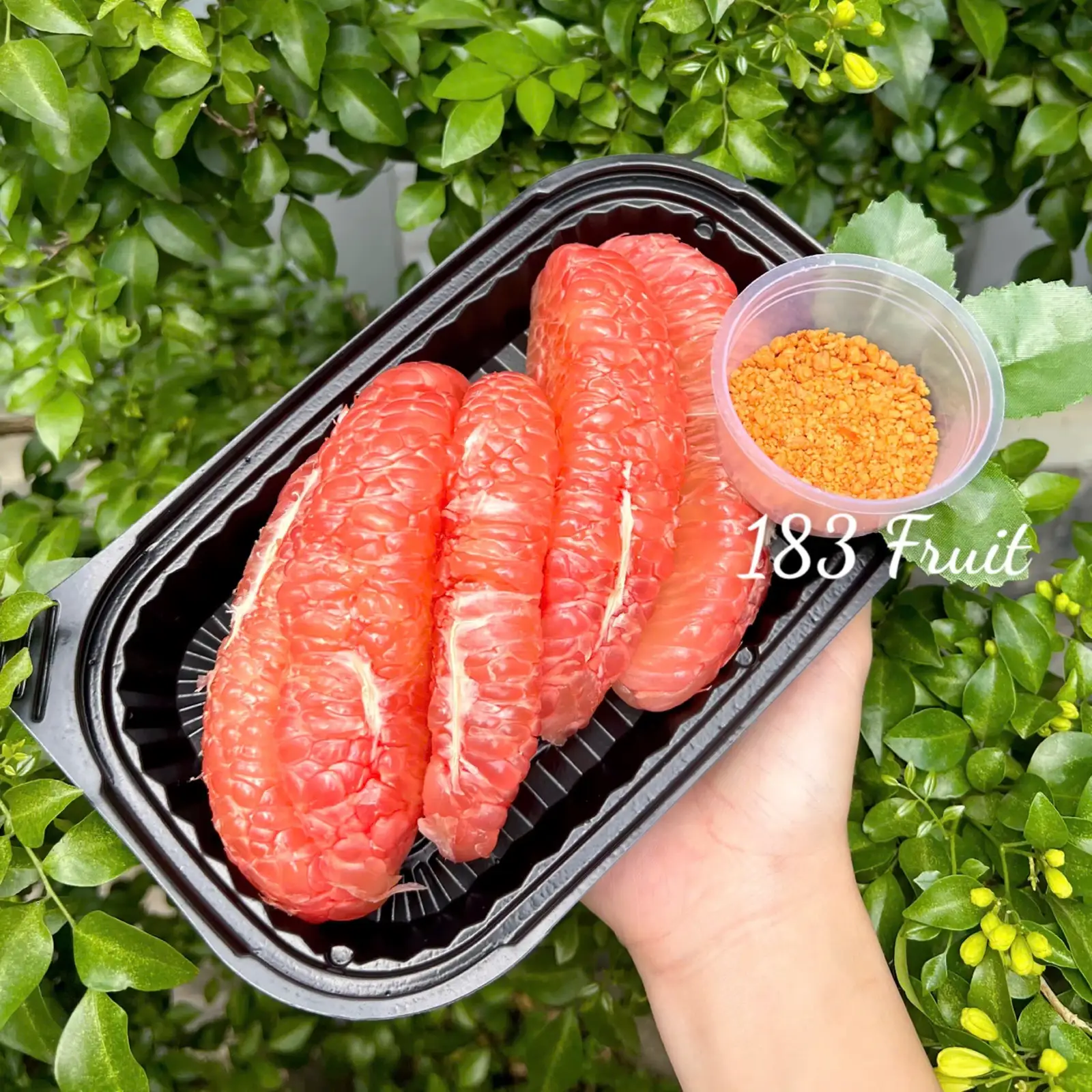 Bưởi da xanh lột sẵn 1/2 trái - 39.000 ₫ tại Trái Cây Tươi 183 - Trái Cây Cắt Sẵn - Tôn Thất Thuyết