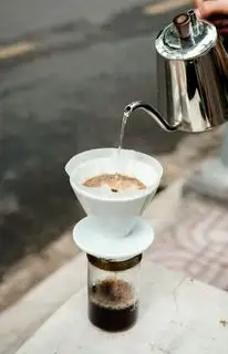 Pour Over - 105.000 ₫ tại BARISTA COLLECTIVE - Specialty Coffee - Trần Văn Đang