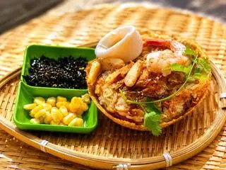 Hình ảnh Xôi ghẹ - hải sản vỏ giòn