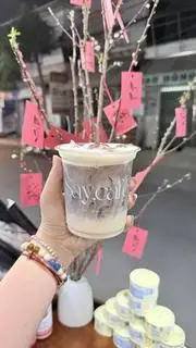 Hình ảnh Caca lết