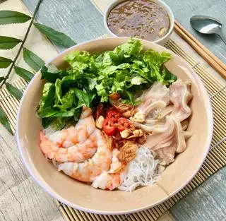 Bún mắm nêm tai heo đặc biệt - 52.000 ₫ tại Cơm Chiên Bảo Ngọc - Bún Mắm Nêm, Gỏi Cuốn & Bún Thịt Xào - Nguyên Hồng